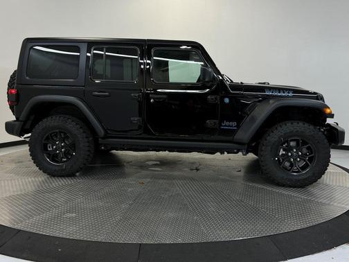 2025 Jeep Wrangler 4xe Sport