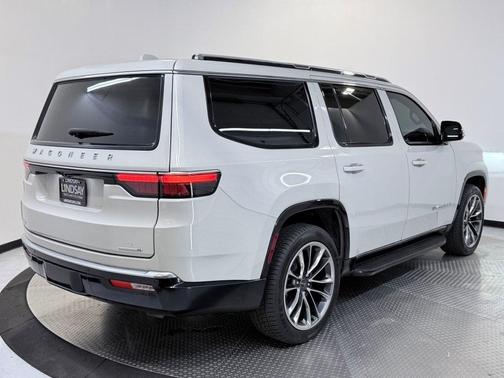 2022 Jeep Wagoneer Series II