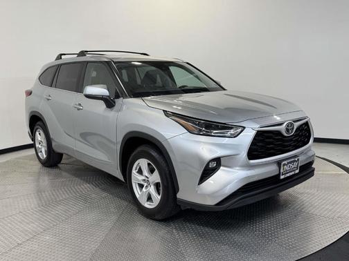 Celestial Silver Metallic 2023 Toyota Highlander LE