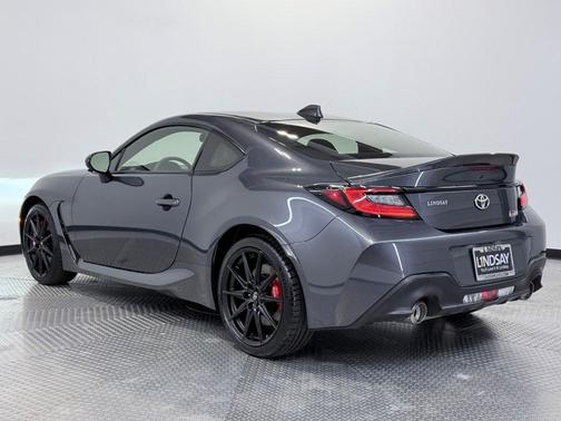 2025 Toyota GR86 Premium