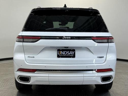 2022 Jeep Grand Cherokee Summit