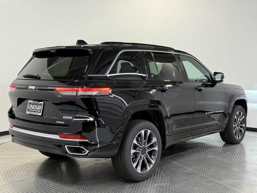 2025 Jeep Grand Cherokee Overland