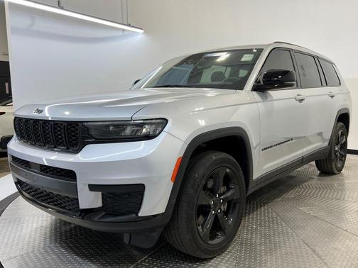 2022 Jeep Grand Cherokee L Laredo