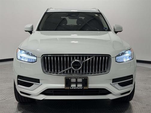 2025 Volvo XC90 Plug-In Hybrid T8 Ultra 6-Seater