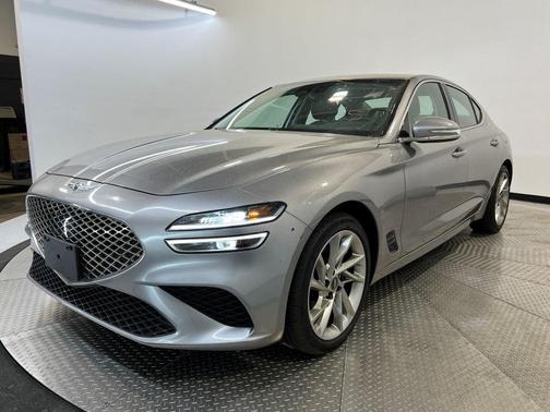 2022 Genesis G70 2.0T