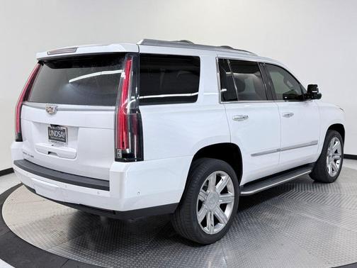 2018 Cadillac Escalade Luxury