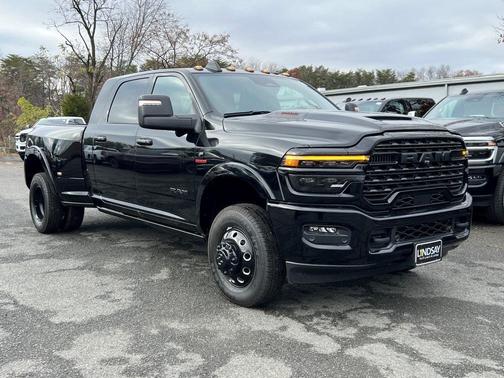 2026 RAM 3500 Limited