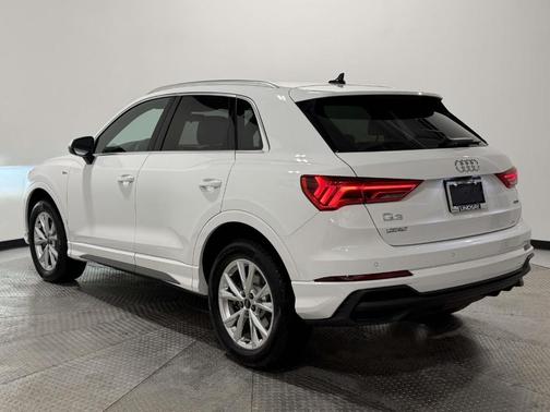2025 Audi Q3 45 S line Premium