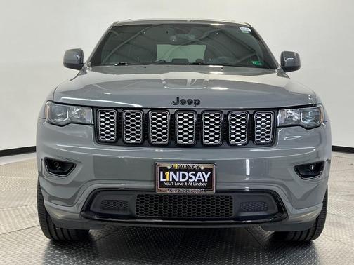 2022 Jeep Grand Cherokee WK Laredo