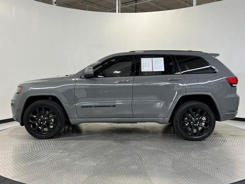 2022 Jeep Grand Cherokee WK Laredo