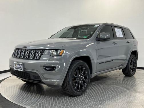 2022 Jeep Grand Cherokee WK Laredo