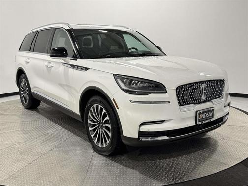 2023 Lincoln Aviator Standard AWD