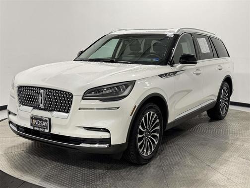 2023 Lincoln Aviator Standard AWD