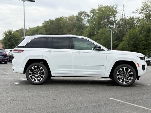 2025 Jeep Grand Cherokee Overland