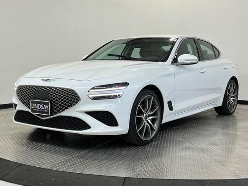 2023 Genesis G70 2.0T