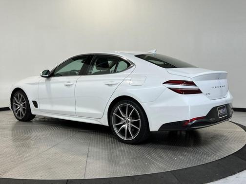 2023 Genesis G70 2.0T
