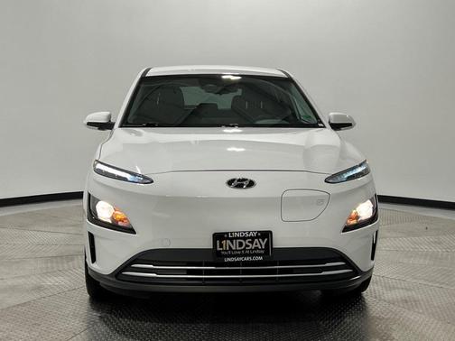 2023 Hyundai KONA EV SE