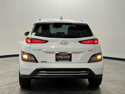 2023 Hyundai KONA EV SE