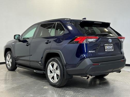 2021 Toyota RAV4 Hybrid XLE Premium