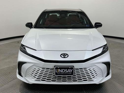 Wind Chill Pearl 2026 Toyota Camry XSE