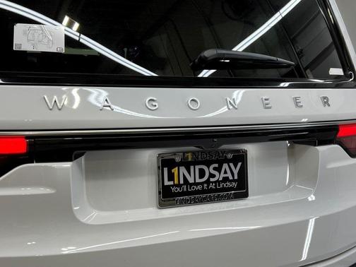 2025 Jeep Wagoneer L Series II