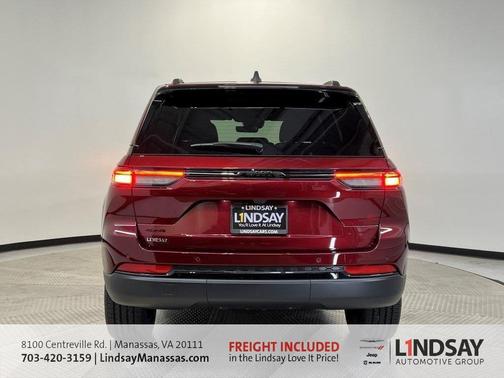 2025 Jeep Grand Cherokee Laredo