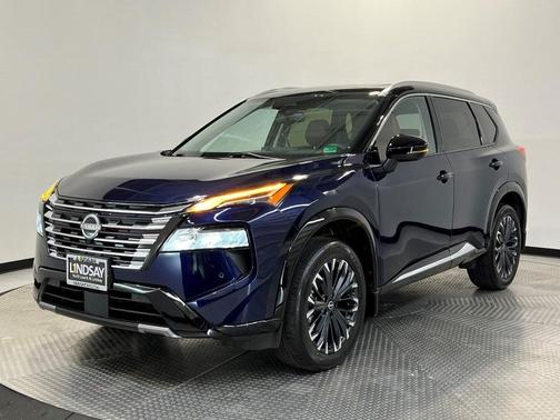 2024 Nissan Rogue Platinum