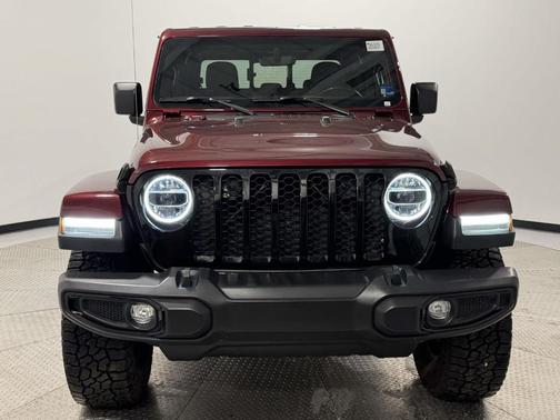 2022 Jeep Gladiator Sport