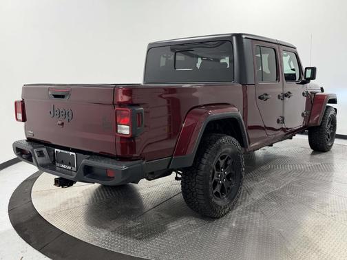 2022 Jeep Gladiator Sport