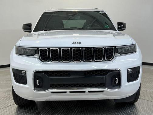 2022 Jeep Grand Cherokee Overland