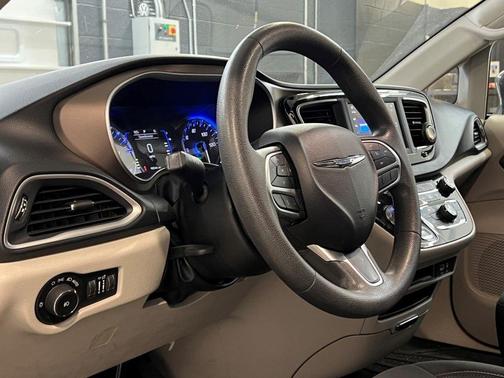 2018 Chrysler Pacifica Touring Plus