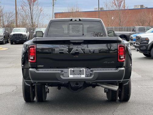 Diamond Black 2026 RAM 3500 Tradesman