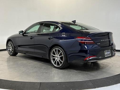 2023 Genesis G70 2.0T