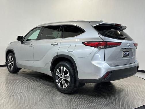 2022 Toyota Highlander Hybrid