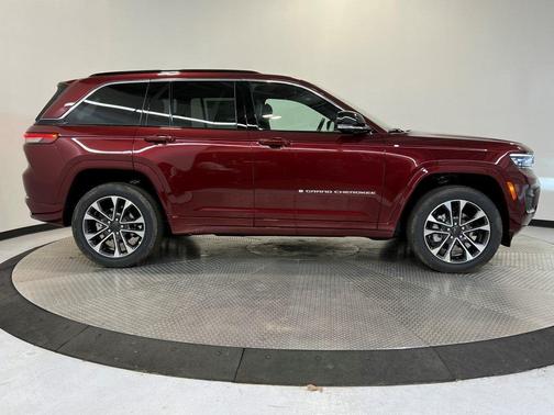2025 Jeep Grand Cherokee Overland