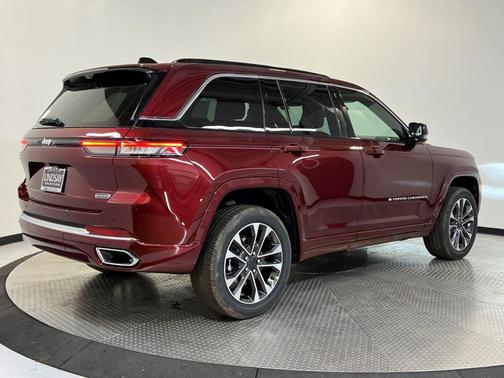 2025 Jeep Grand Cherokee Overland