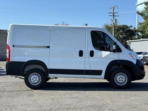 2026 RAM ProMaster 1500 Low Roof