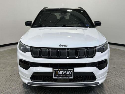 Bright White Clearcoat 2022 Jeep Compass Altitude