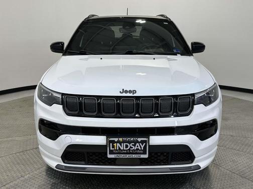 Bright White Clearcoat 2022 Jeep Compass Altitude
