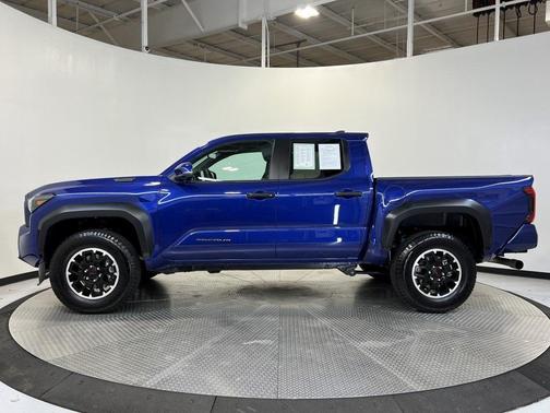 2024 Toyota Tacoma Hybrid TRD