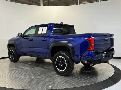 2024 Toyota Tacoma Hybrid TRD