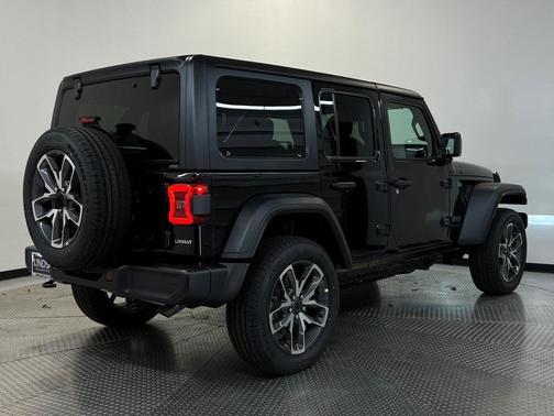 2025 Jeep Wrangler 4xe Sport