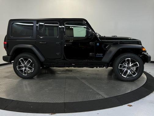 2025 Jeep Wrangler 4xe Sport