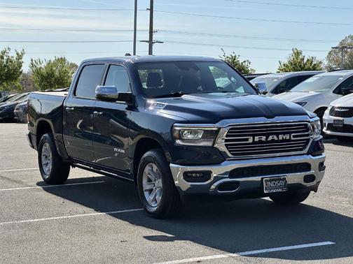 Patriot Blue Pearlcoat 2023 RAM 1500 Laramie