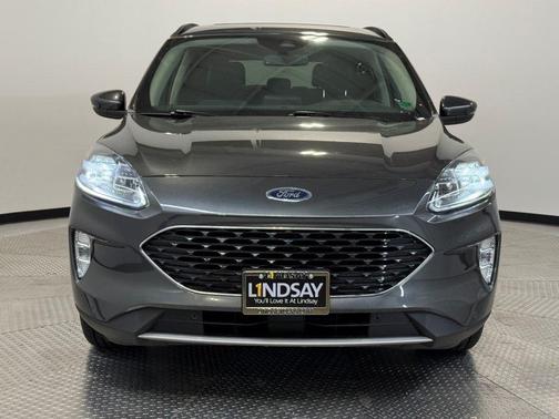 2020 Ford Escape Titanium Hybrid