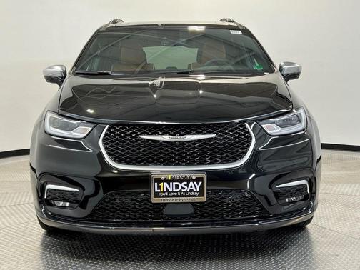 2024 Chrysler Pacifica Pinnacle