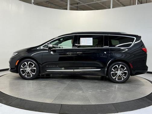 2024 Chrysler Pacifica Pinnacle