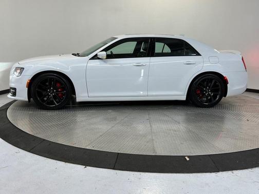 2023 Chrysler 300 300C