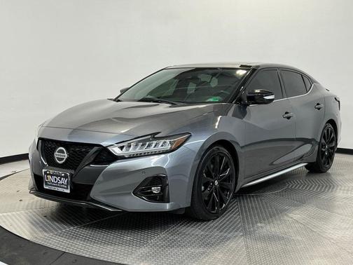 2021 Nissan Maxima SR