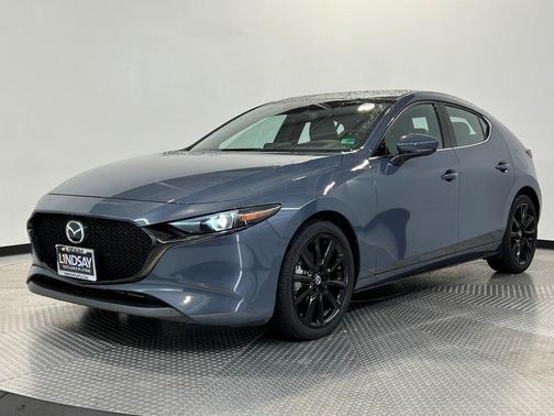 2022 Mazda Mazda3 FWD w/Premium Package